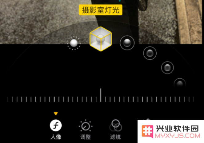 苹果 iPhone 15 系列机型拍摄人像照片小技巧