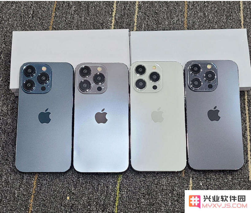 苹果 iPhone 15 / Pro长什么样？iPhone 15 / Pro机模展示