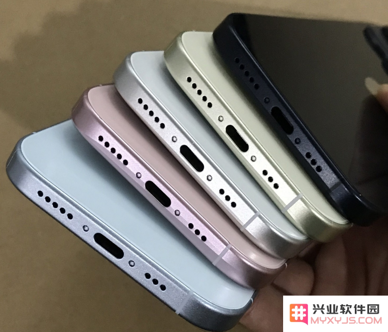 苹果 iPhone 15 / Pro长什么样？iPhone 15 / Pro机模展示