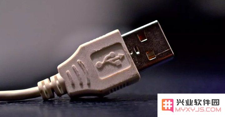 为什么 iPhone 数据线的 USB 接口不能正反插？
