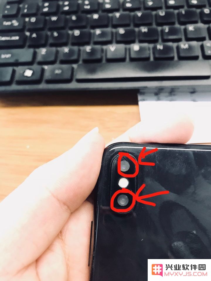 iPhone 进水后有哪些痕迹？苹果官方是如何检测 iPhone 进水的？
