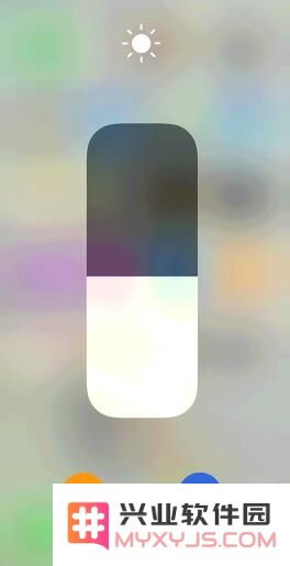 iOS 13 “深色模式”真的能有效保护眼睛吗？