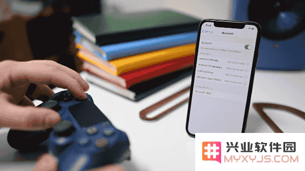 使用 PS 手柄在 iPhone XS Max 玩「堡垒之夜」是一种什么体验？