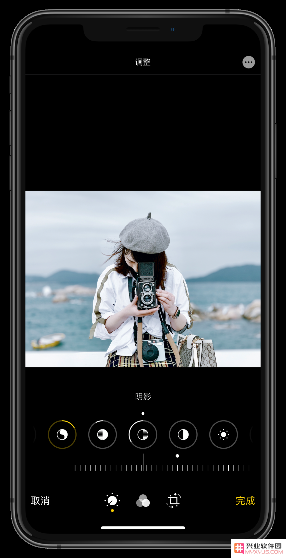 iOS 13 照片编辑新功能有哪些？如何在 iPhone 中精细调节滤镜效果强度？