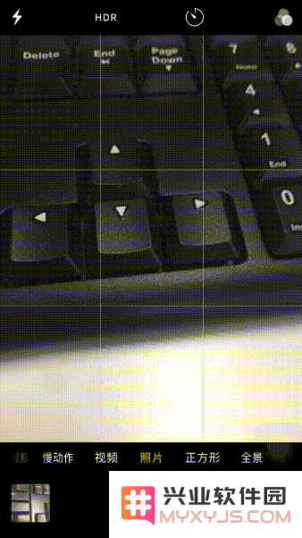 iPhone摄影技巧揭秘：如何通过手势轻松调用滤镜和实现背景虚化效果