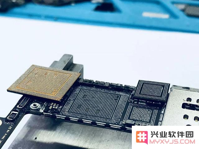 iPhone 6 可以像扩容一样直接更换 A12 处理器吗？