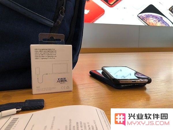 如何识别真假 iPhone 快充数据线？不同版本快充数据线的区别与特点