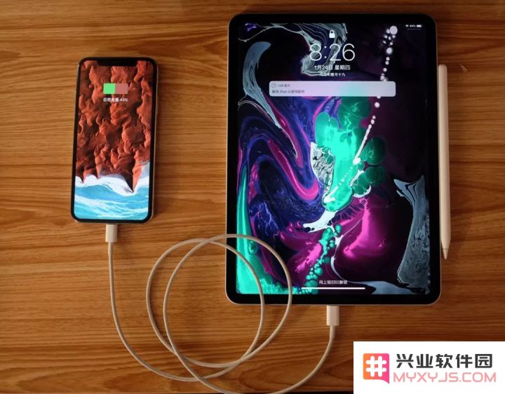 Mac 笔记本电源适配器可以为 iPhone 或 iPad 充电吗？