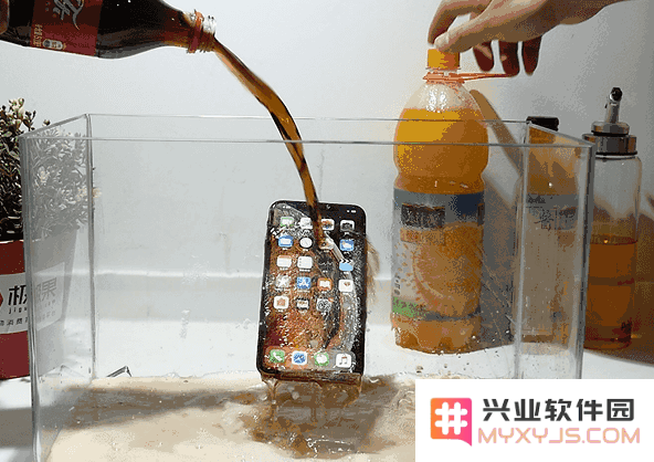 被误解的 iPhone XS Max 防水功能，进水并不保修