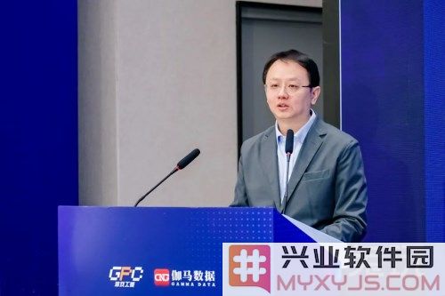 发展论坛四大报告层出不穷，未保与AI行业新动态分析