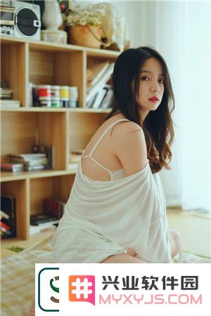 女性何种姿势下能够展现最紧致柔美的身形魅力升级-网友一致认为：跪姿收缩令人心醉神迷！