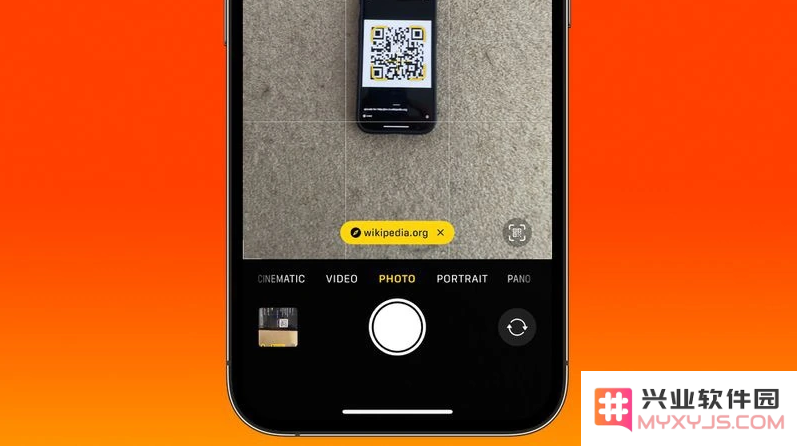 升级iOS 17 后如何使用“相机”App 扫描二维码？