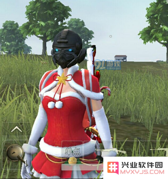荒野行动游戏中如何隐藏头盔显示？穿着时装时能否不戴头盔的方法分析