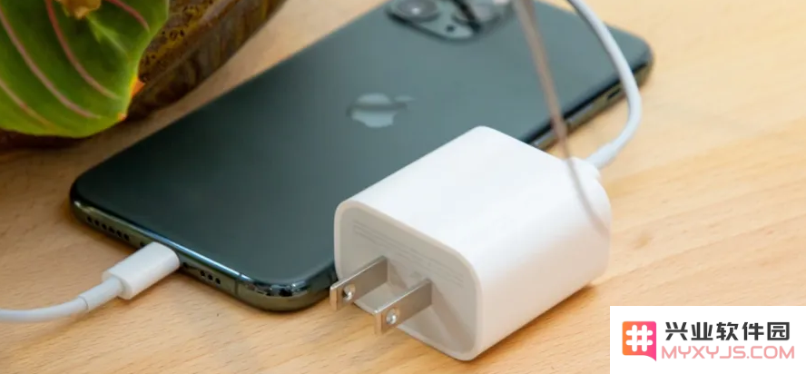 使用非原装充电器为iPhone 14充电会影响电池的健康状况吗？