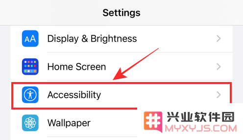 在 iPhone14 上如何启用实时字幕功能，方便无障碍沟通和更好理解对话内容？