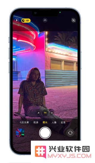 在 iPhone 14 系列手机上如何有效利用相机拍摄高质量的夜间模式照片？