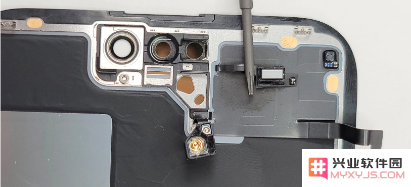 iPhone 14 Pro Max内部结构长什么样？看iPhone 14 Pro Max拆解
