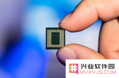 6GB内存的iPhone 14在日常使用中是否足够？它的性能表现是否会出现卡顿现象？