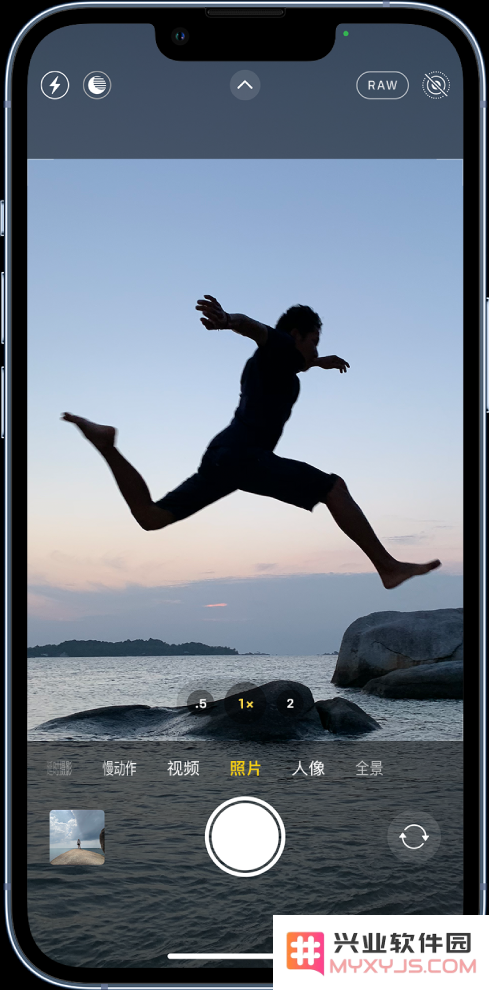 窍门：如何利用 iPhone 13 拍摄出令人惊艳的照片与视频作品
