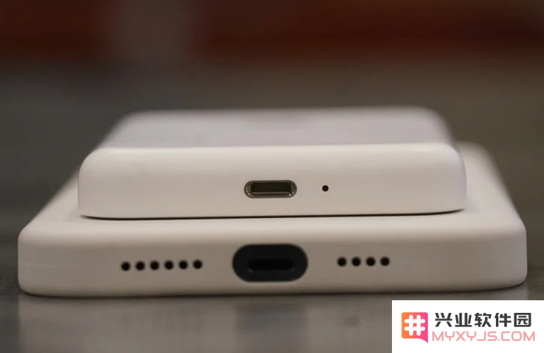 关于苹果 iPhone 12 MagSafe 充电宝信息汇总