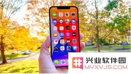 iPhone 13发布的具体时间是什么时候？有哪些令人期待的新功能和升级？