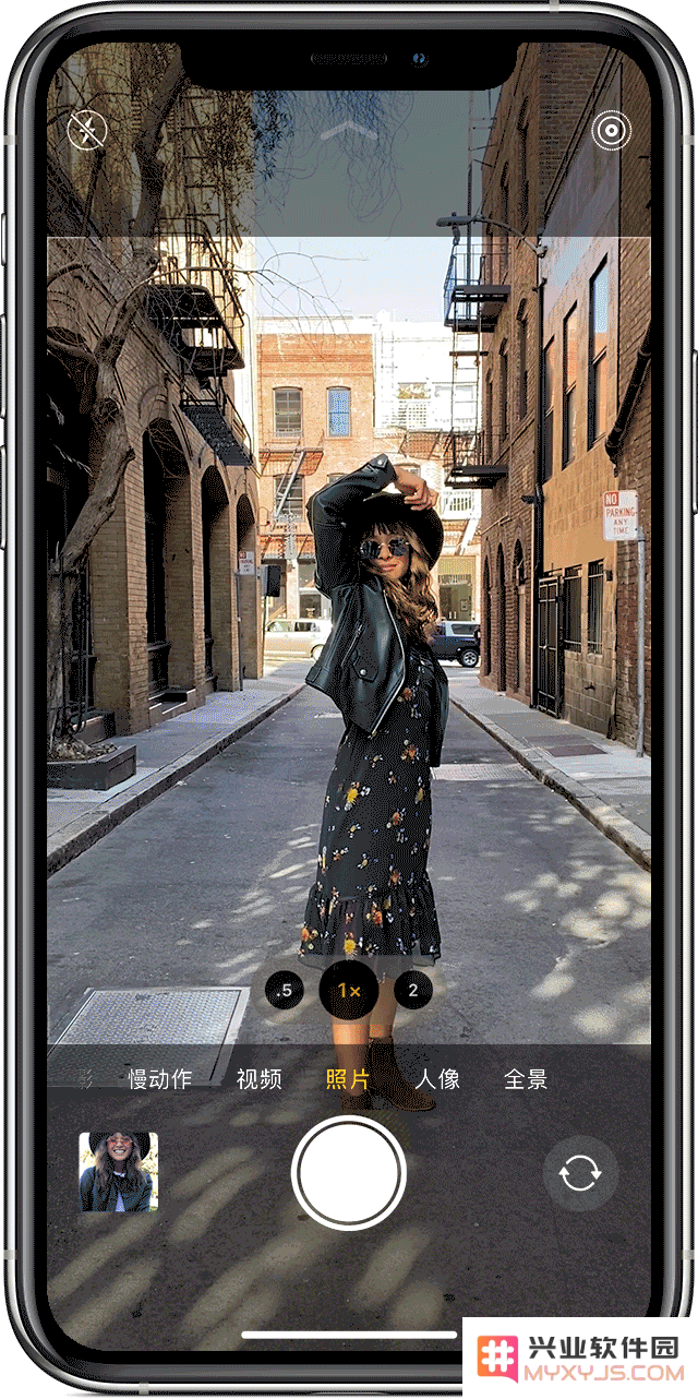 iOS 14 相机应用的改进和优化