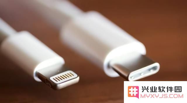 iPhone 12 将继续使用 Lighting 接口，苹果为何不用 Type-C？