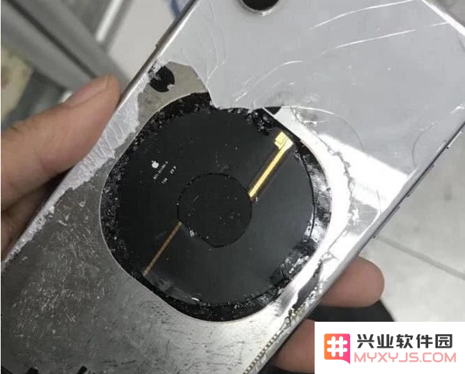 在保修期间维修iPhone手机是否必需提供发票作为凭证？