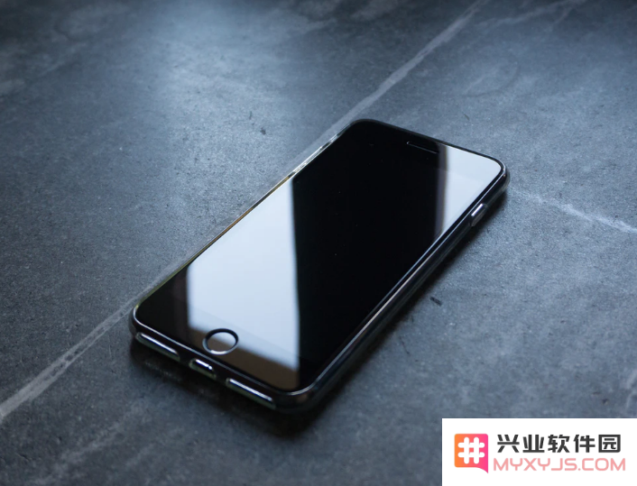 当iPhone出现“无法创建 Apple ID”或“无法激活 iCloud”提示时应该如何处理？