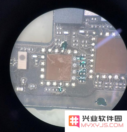iPhone 8P插卡无服务是什么问题？