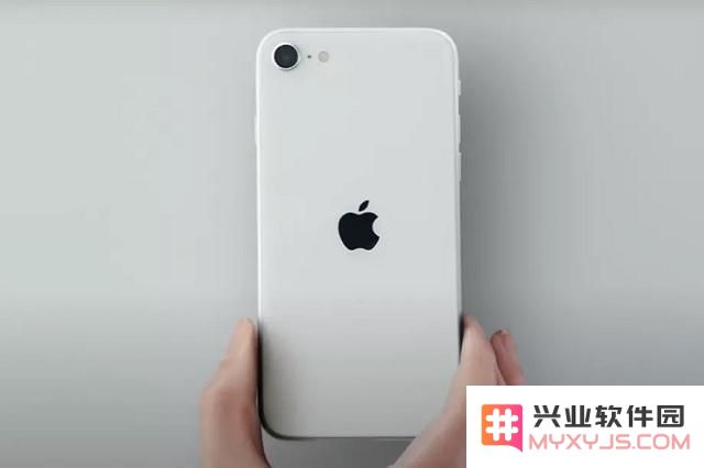 苹果新款 iPhone SE 支持无线充电吗？