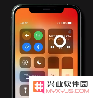 AirPods 连接 iPhone 的两个小技巧
