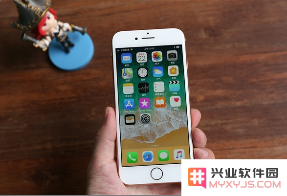 为何iPhone SE 2020是一个值得入手的选择？你是否考虑过购买它？