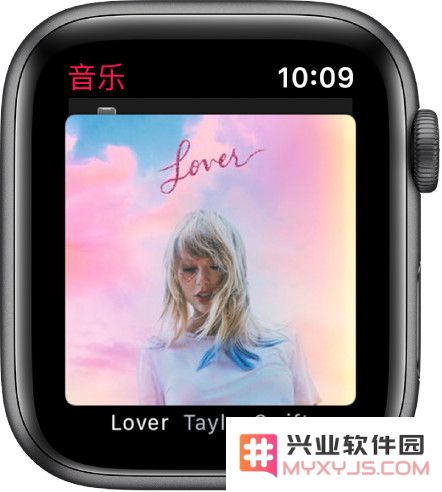 如何通过 Apple Watch 收听音乐？