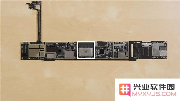新款 iPad Pro 拆解：提升较小且可修复性低