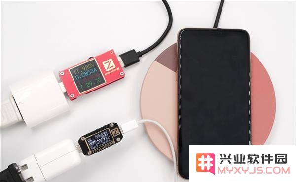同时使用有线和无线充电会增加充电效率吗？