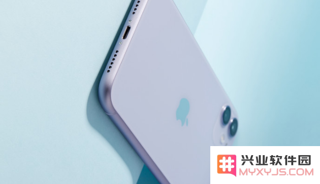 苹果iPhone何时能够支持65W快充技术的应用和普及？