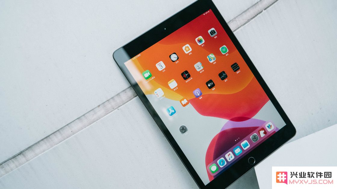 对于学生群体而言，购买 iPad 2019 的性价比如何，是否适合成为学习工具？