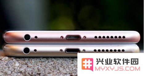 如何有效清理iPhone手机接口“小洞洞”里的灰尘和污垢，以保持设备的正常使用？