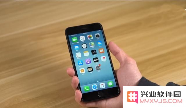 iPhone7Plus在升级至iOS13.3.1后续航表现是否有所提升，用户体验的变化如何？