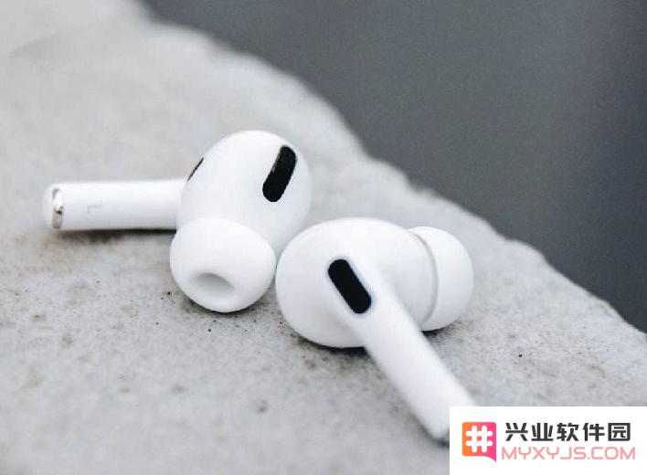 AirPods 不慎进水怎么办?如何进行清洁和保养?