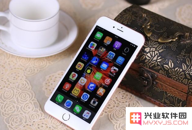 苹果iPhone手机历代版本中所暴露出的各种缺陷与问题分析