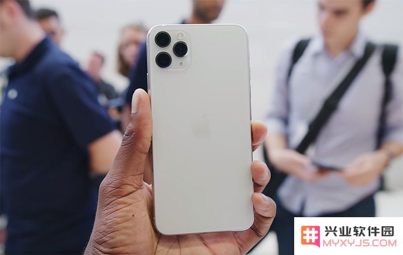 iPhone 11 Pro 与 iPhone 11 Pro Max 有什么区别，买哪一个？