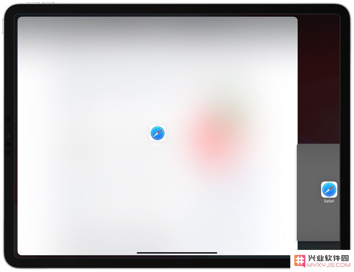 如何在 iPadOS 上通过 Safari 中的链接在新窗口中打开？