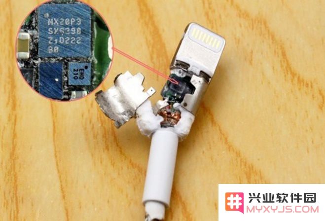为什么苹果原装数据线价格高昂且易损坏？