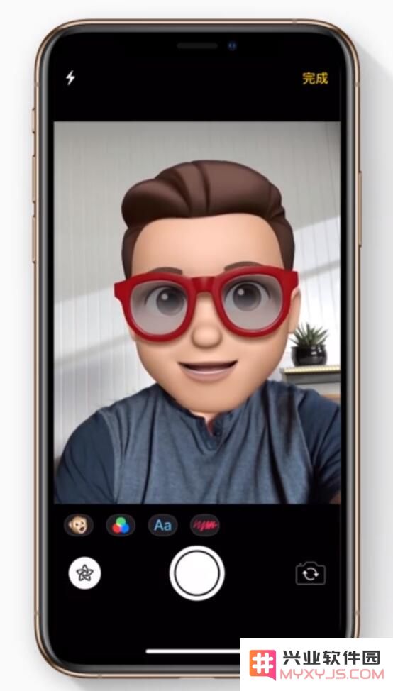 不一样的“自拍照”：用 iPhone 分享拟我表情或视频