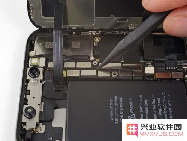 教你如何自己动手给 iPhone X 更换电池
