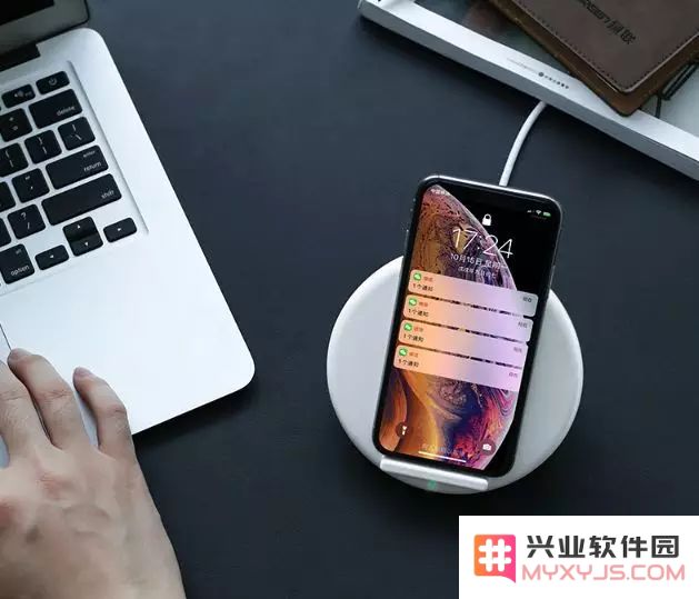 为 iPhone 进行无线快充会伤害手机电池吗？为什么手机续航会下降？