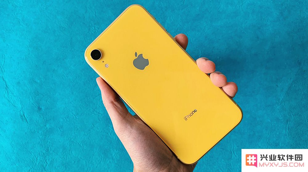 iPhone XR 收到语音消息手机假死黑屏怎么办？可以保修吗？