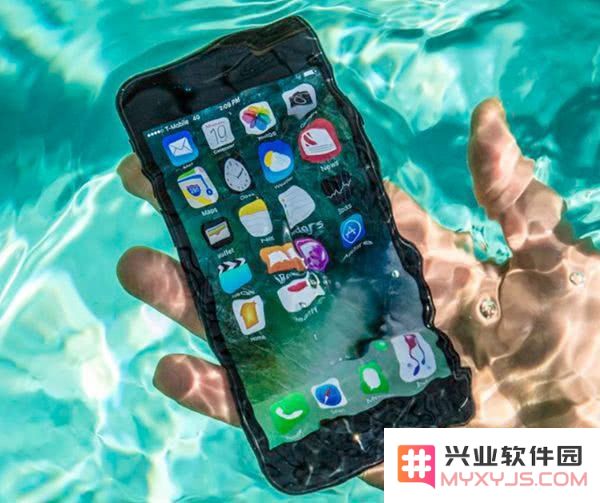 iPhone 更换第三方大容量电池有什么影响？第三方电池安全吗？
